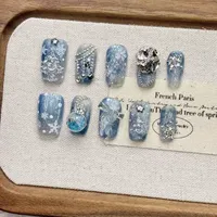 Faux ongles à presser en gros, faits à la main, bleus, de forme courte, en acrylique, avec accents flocon de neige, pour Noël