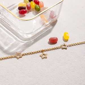 जे एंड डी मीठा रोमांटिक 18k गोल्ड स्टेनलेस स्टील महिला सफेद हीरे की पांच-नुकीली स्टार चेन नेकलेस - Product Image 4