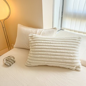 Ensemble trois pièces en <span class=keywords><strong>flanelle</strong></span> épaisse <span class=keywords><strong>beige</strong></span> à grammage élevé, couleur unie, en polyester, comprenant une <span class=keywords><strong>housse</strong></span> <span class=keywords><strong>de</strong></span> <span class=keywords><strong>couette</strong></span>, un drap et une taie d'oreiller, ensemble trois pièces chaud - Product Image 2