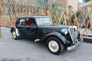 Nouvelle conception de voiture classique électrique de luxe antique et durable, 4 places, véhicule vintage personnalisé à vendre - Product Image 2