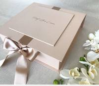 Boîte cadeau magnétique de luxe personnalisée en papier rigide pour mariage, avec gaufrage pailleté, doublure en éponge couleur intégrale, pelliculage mat et revêtement UV