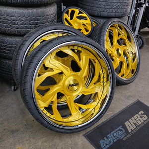 Rines NJQS Personalizados de 24, 26, 28 y 30 Pulgadas, Estilo <span class=keywords><strong>Trapstar</strong></span>, Borde Profundo, 6x139.7, 5x120.7, para Classic Caprice, GMC Yukon, Suburban, Ruedas Forjadas - Product Image 1