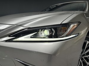 ใช้ Lexus ES 2023 200รถซีดานหรู CVT FWD รุ่นพรีเมี่ยม12.3 "Screen ANC chinina VI ฐานล้อ2870mm - Product Image 5