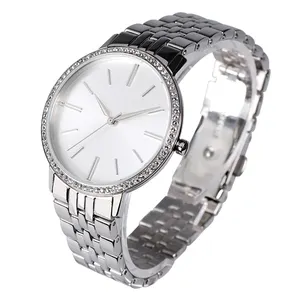 ファッションデザインカスタムブランド耐水性女性クォーツ時計卸売女性カスタマイズステンレス鋼超薄型腕時計