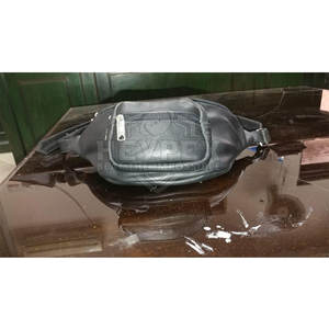 2025 sac banane à la mode personnalisable 100% sac de taille en cuir pur avec fermeture à glissière Style sportif et Logo/étiquette - Product Image 2