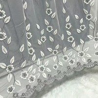 Rideau en tulle brodé de style européen, rideau en tulle floral 3D en relief, rideau de fenêtre à bord festonné pour salon