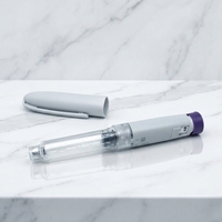 Compte-gouttes de précision pour soins de la peau avec revêtement interne en verre et emballage extérieur en plastique