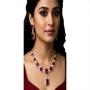 Conjunto de Collar y Pendientes de Latón Plateado con Cristales de Estrás, Piedras Talladas en Forma de Pera, Joyería Clásica para Bodas, Compromisos y Fiestas para Mujer - Product Image 2
