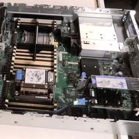 Server Rak Enterprise All-Rounder ThinkSystem SR650 V2 2U - Dikonfigurasi untuk Fleksibilitas dan Kapasitas HDD Masif, Stok Tersedia