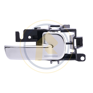 Maniglia interna per porta Ac Rolcar ADAPTABLE per OE 806704X02B adatta per Nissan Navara 2005 - Product Image 1