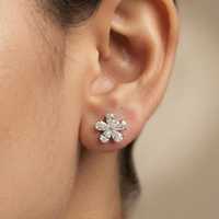 Anting-anting stud berlian buatan laboratorium potongan pir emas putih 18K bersertifikat IGI, berlubang laser, desain bunga, untuk wanita, pernikahan, perhiasan mewah