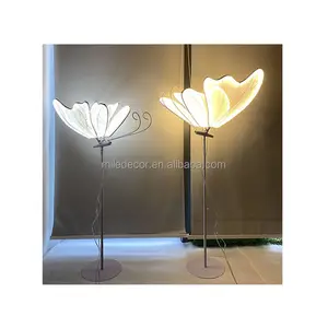 Lámpara de pie de mariposa luminiscente de mariposa de iluminación gigante LED, luz de carretera de boda para decoración de eventos