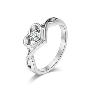 Cincin Janji Ulang Tahun Bentuk Hati Berlapis Emas 18K dari Baja Tahan Karat dengan Zirkon untuk Wanita - Desain Trendi dan Anggun - Product Image 6