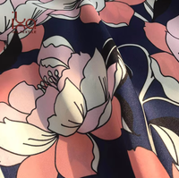 Tissu recyclé pour vêtements de nuit : Charmeuse imprimée, 100% polyester recyclé, satin de soie, chiffon imprimé, satiné