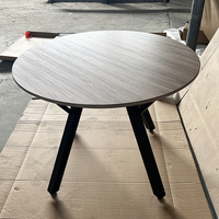 Table de dîner en bois bon marché à prix Offre Spéciale à vendre