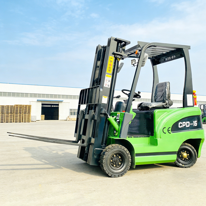 4Wheel Electric Forklift 1 5 4Ton
