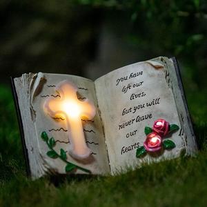 Luces Solares de Resina para Jardín con Cruz Bíblica, Decoraciones Impermeables para Tumbas, Regalos Conmemorativos para Cementerios - Product Image 2