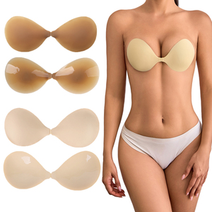 غطاء حلمة من السيليكون من المصنع مباشرةً، الأكثر مبيعاً على منصة تيك توك، حمالة صدر لاصقة من السيليكون بدون ظهر وبدون أثر لجمع ورفع الصدر للنساء - Product Image 1