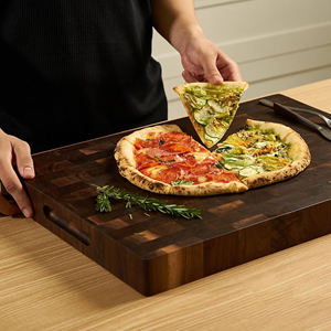 Maßgefertigtes Schneidebrett mit Saftrille Charcuterie Walnuss Holz Endgrain Schneidebrett für die Küche - Product Image 3