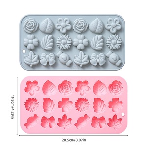 Moldes de Silicone LifeTop para Chocolate, Gelatina, Velas, Flores, Tulipas, Sabonetes, Gelo, Sobremesas e Decoração de Confeitaria - Seguro para Freezer - Product Image 3