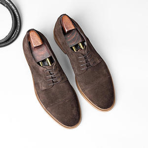 Nouvelles chaussures de ville en daim pour homme, style été, confortables et respirantes, à bout rond, en cuir, type Richelieu. - Product Image 1