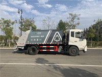 Camion compacteur de déchets Dongfeng 4x2 à 6 roues, 10 m³