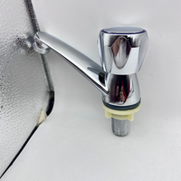 Robinet de lavabo de bureau monotrou à eau froide