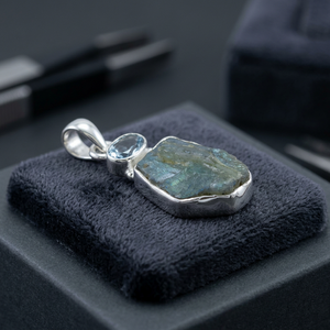 Colgante Unisex Moderno de Plata de Ley 925 con Aguamarina Rústica y Topacio Azul, Joyería Hecha a Mano con Acabado Pulido - Product Image 3
