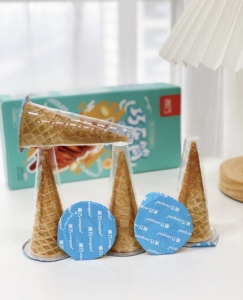 Boîte de biscuits en forme de cornet de crème glacée OEM, collation de loisirs, <span class=keywords><strong>mini</strong></span> cornets de gaufrettes croustillantes fourrés au chocolat - Product Image 5