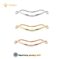 Bracelet minimaliste ondulé incurvé avec sertissage clos et diamants ronds, fermoir articulé, pour femme, usage quotidien