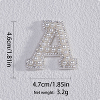 Patchs thermocollants LOGO Designer de petite taille Lettres en strass 3D Pierres de strass claires Patchs appliques Tissu en feutre pour chapeau bas