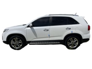 SUV Diesel Sorento 2014, conduite à gauche, importé de Corée, occasion, automatique, transmission intégrale, 7 places, toit ouvrant panoramique, LED - Product Image 2