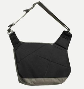 Bolso Bandolera Impermeable Verde Claro de Material X-Pac para Viaje, con Compartimento para Pasaporte, Teléfono, Cartera y Llaves - Product Image 2