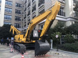 Excavadora <span class=keywords><strong>de</strong></span> cadenas CLG933E <span class=keywords><strong>de</strong></span> alta flexibilidad y 31800 kg con estructura reforzada <span class=keywords><strong>para</strong></span> construcción municipal y alquiler <span class=keywords><strong>de</strong></span> equipos - Product Image 1