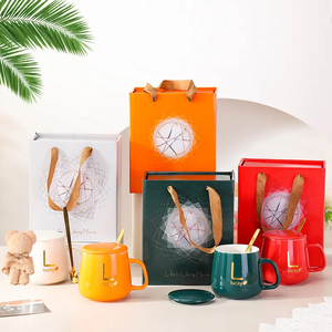 Juego de caja de regalo de San Valentín con estampado bonito, Taza de cerámica romántica <span class=keywords><strong>y</strong></span> toalla para Pascua <span class=keywords><strong>y</strong></span> Navidad, juego de regalo sorpresa - Product Image 6