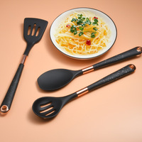 Set Peralatan Dapur 9 Buah dari Silikon Hitam Berkualitas Makanan, Anti Selip, Tahan Suhu Tinggi, dengan Spatula dan Sendok Anti Lengket