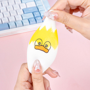 Vente en gros usine : Jouets sensoriels anti-stress en mousse à haute résilience, en forme d'œuf à presser, motifs canard et dinosaure mignons, pour enfants, unisexe, idéaux pour les cadeaux <span class=keywords><strong>de</strong></span> fête - Product Image 1