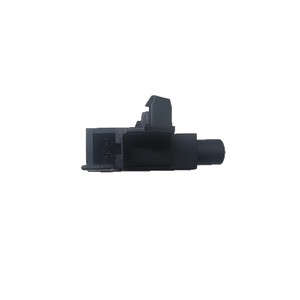 สวิตช์ไฟเบรกมือ 1J0 947 561C สำหรับออดี้ A1 A3 A4 S4 RS4 R8TT วิศวกรรมพลาสติกอะไหล่ทดแทน - Product Image 2