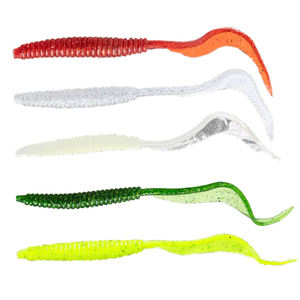 TGD Meilleur lot de 5 <span class=keywords><strong>leurres</strong></span> <span class=keywords><strong>souples</strong></span> 14 cm, type ver à queue courbée, appât en plastique souple lumineux <span class=keywords><strong>pour</strong></span> <span class=keywords><strong>la</strong></span> pêche au bar, à <span class=keywords><strong>la</strong></span> <span class=keywords><strong>truite</strong></span>, au lucioperca, au brochet en eau douce - Product Image 1