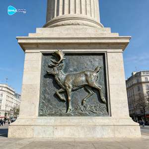 منحوتة حائط برونزية كبيرة مخصصة على شكل حيوانات، ديكور نحتي لغزال وحصان ونمر وطائر الكركي - Product Image 1