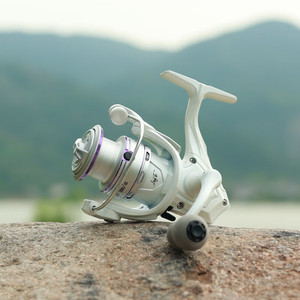 Carrete de pesca giratorio con cuerpo de aleación de aluminio para técnica de spinning - Product Image 1