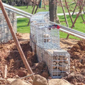Yüksek Kaliteli Park Peyzajı Gabion Galvanizli Taş Gabion Tel Örgü Kutu Kaynaklı Kafes Dış Mekan Manzarası İçin - Product Image 5
