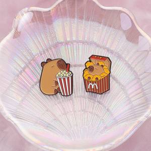 Karikatür sevimli Capybara aperatif serisi broşlar eğlenceli Schoolbag kalem kutusu rozetleri kolye süslemeleri pimleri ve aksesuarları - Product Image 3