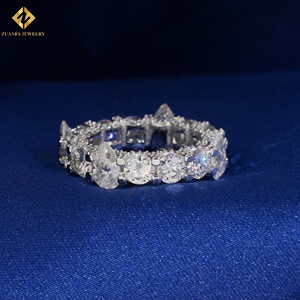 Anillo de Eternidad de Moissanita con Corte Brillante Redondo, Engaste de Garras, Bañado en Rodio, Plata 925, Anillo de Boda de Lujo con Corte de Pera para Mujer - Product Image 4
