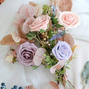 CS Spot Vente en gros 25 pièces Roses artificielles en mousse Couleur violet rouge bleu avec tiges et feuilles pour décorations de mariage Saint-Valentin Nouveau cadeau - Product Image 2