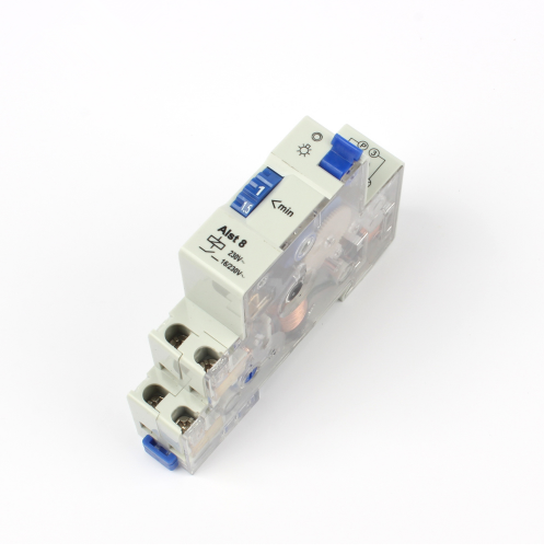 Kampa ALST8 24-Hour Electronic Weekly Time Control Switch 230VAC 16A 5-Minute Intervals Battery Operated Timer