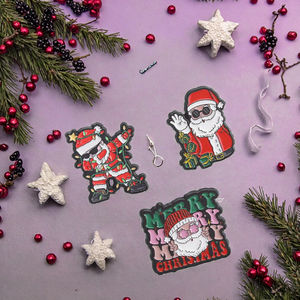 Broche de Navidad y Año Nuevo, Pin de Solapa 3D Personalizado, Artesanía en <span class=keywords><strong>Metal</strong></span>, Papá Noel, Pin de Esmalte de Dibujos Animados Antiguo Personalizado - Product Image 1