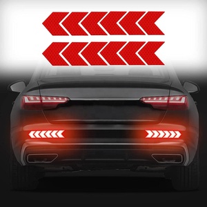 Pegatinas Reflectantes para Automóviles, Reflectores de Advertencia de Seguridad Universales para Automóviles, Tiras Decorativas Reflectantes para Carrocería de Vehículos, Cinta Reflectante, 10 Piezas - Product Image 2