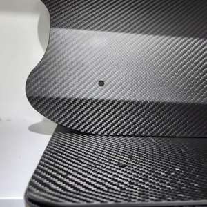 Feuilles de fibre de carbone durables, rapport force-poids exceptionnel pour les applications sportives haute performance, épaisseur personnalisable - Product Image 6