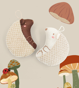Éponge de bain moderne ovale en forme de hérisson de dessin animé, exfoliant corporel de haute qualité, vente en gros, nylon et polyester - Product Image 2